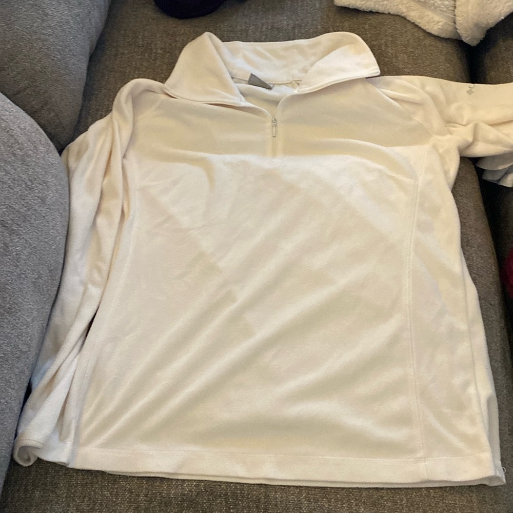 White Columbia Zip Up Sweatshirt.